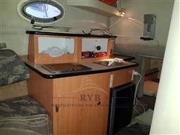 REGAL MARINE 242 1999 RYB (6)