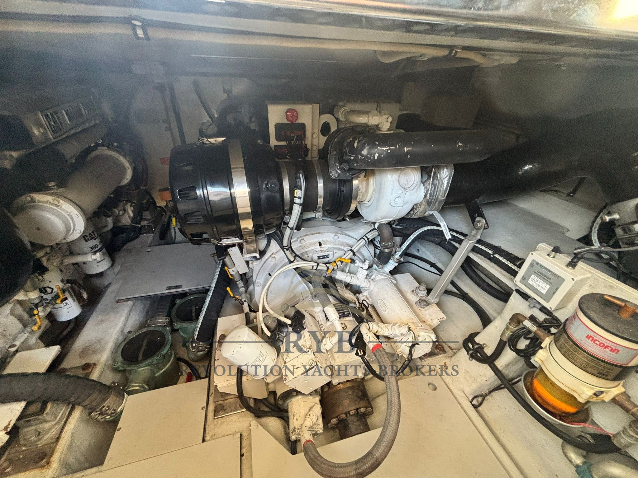 AZIMUT 50 2006 RYB (11)
