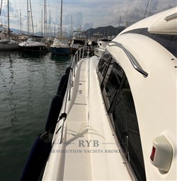 SUNSEEKER PREDATOR 56 2001 RYB (12)