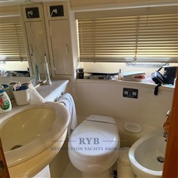 FERRETTI 620 1999 RYB (14)