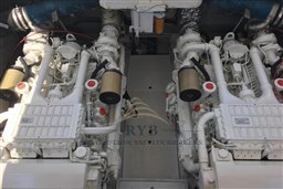 PERSHING 54 2001 RYB (2)