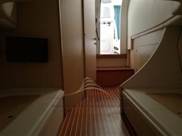 DOVIBOAT SHUTTLE 120 CABIN 2017 RYB (1)