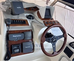 MIRA 44 2004 RYB (4)