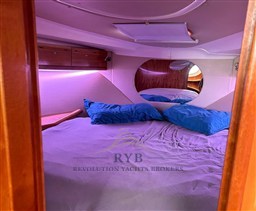 BAVARIA 35 HT 2007 RYB (28)