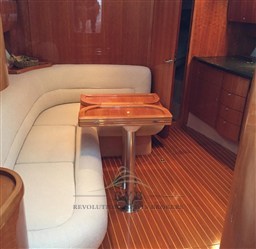 WINDY 37 GRAND MISTRAL 2005 RYB (24)
