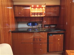 WINDY 37 GRAND MISTRAL 2005 RYB (4)