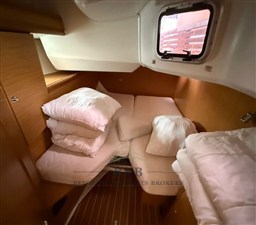 JEANNEAU SUN ODYSSEY 44i 2009 RYB (2)