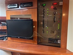 CRANCHI ENDURANCE 41 2007 RYB (12)