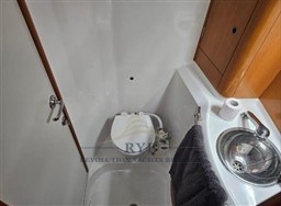 BENETEAU 40.7 FIRST 2005 RYB 2025 (8)