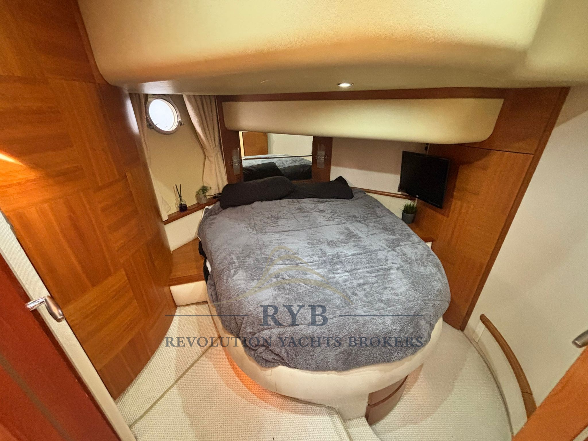 AZIMUT 50 2006 RYB (29)