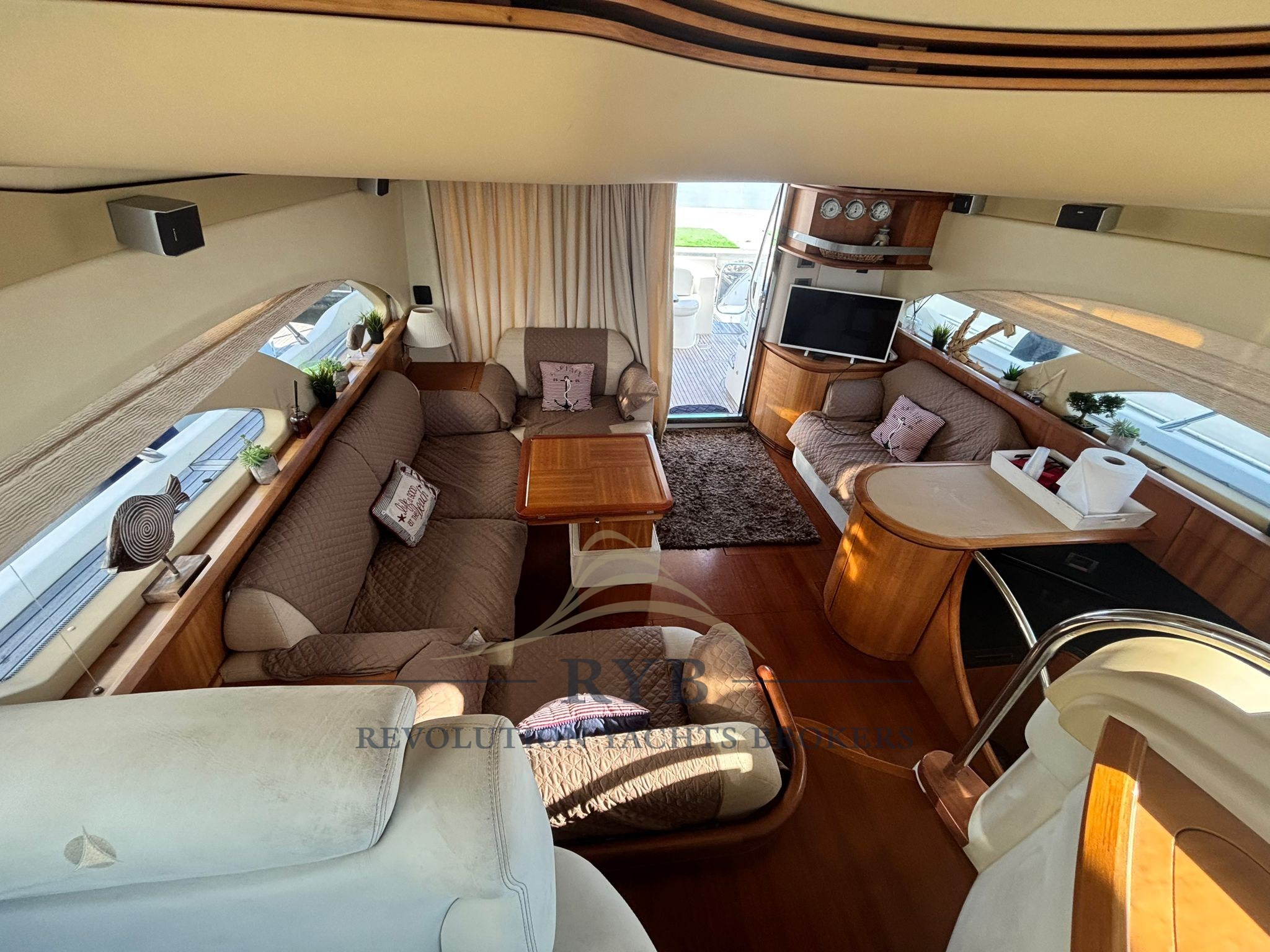 AZIMUT 50 2006 RYB (23)