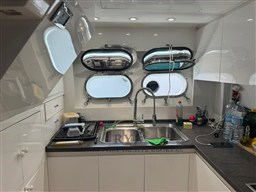 JAGUAR 80 2010 RYB (17)