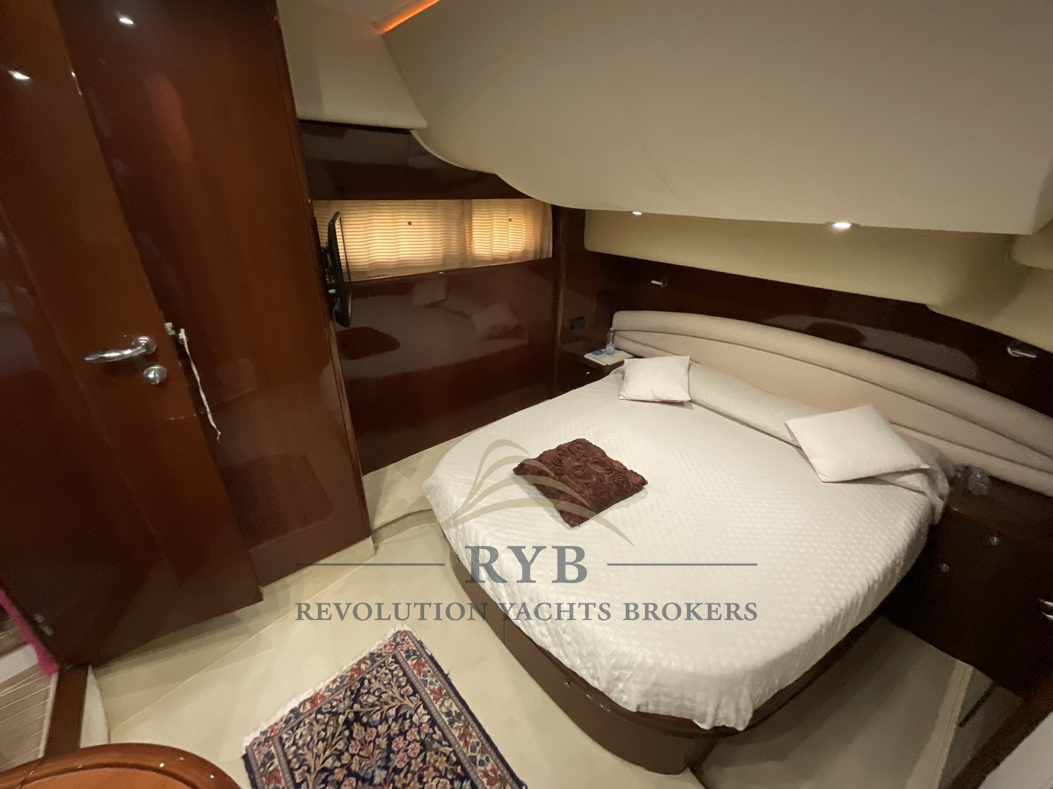 PRINCESS 61 2002 RYB (42)