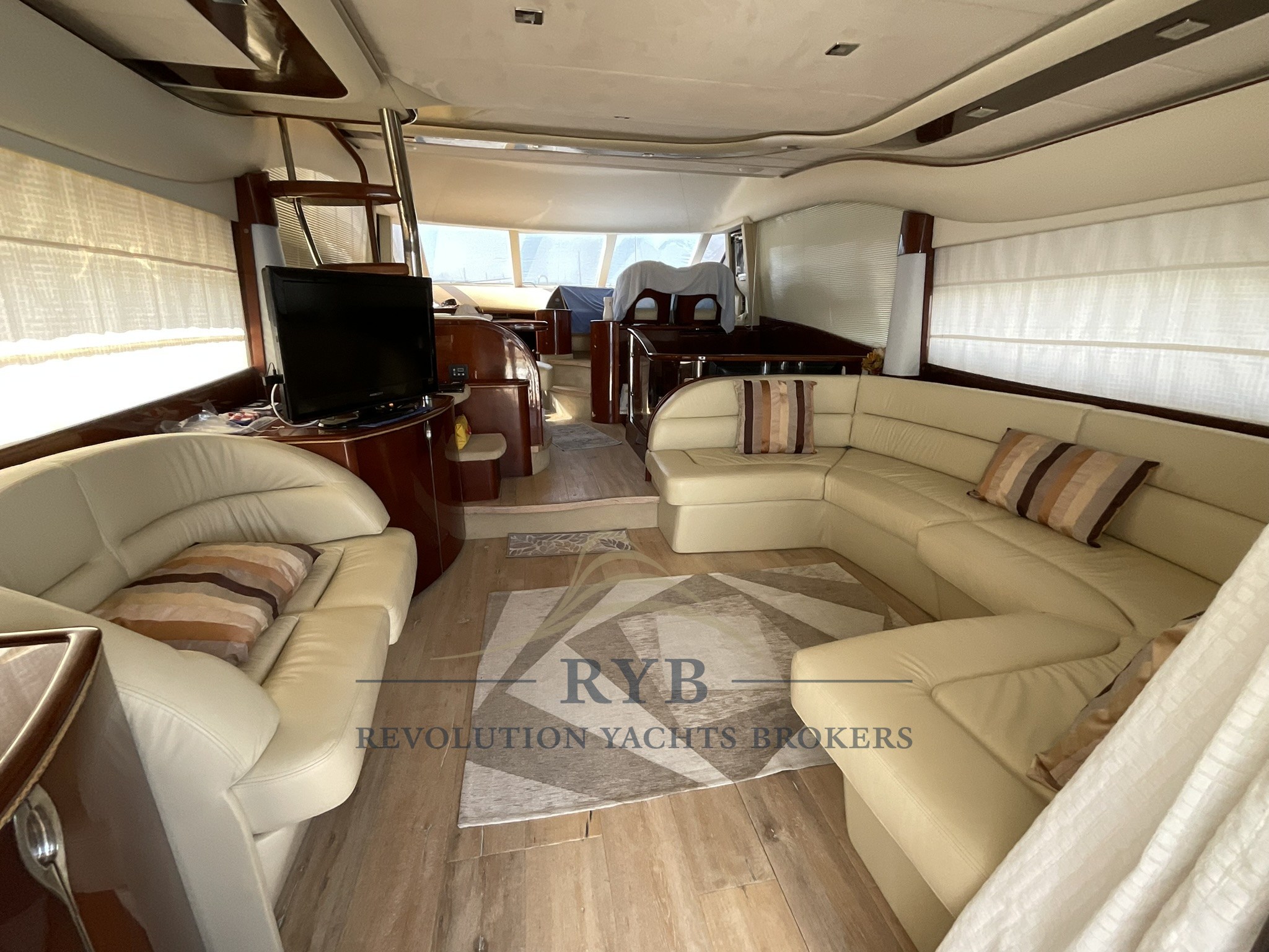 PRINCESS 61 2002 RYB (22)
