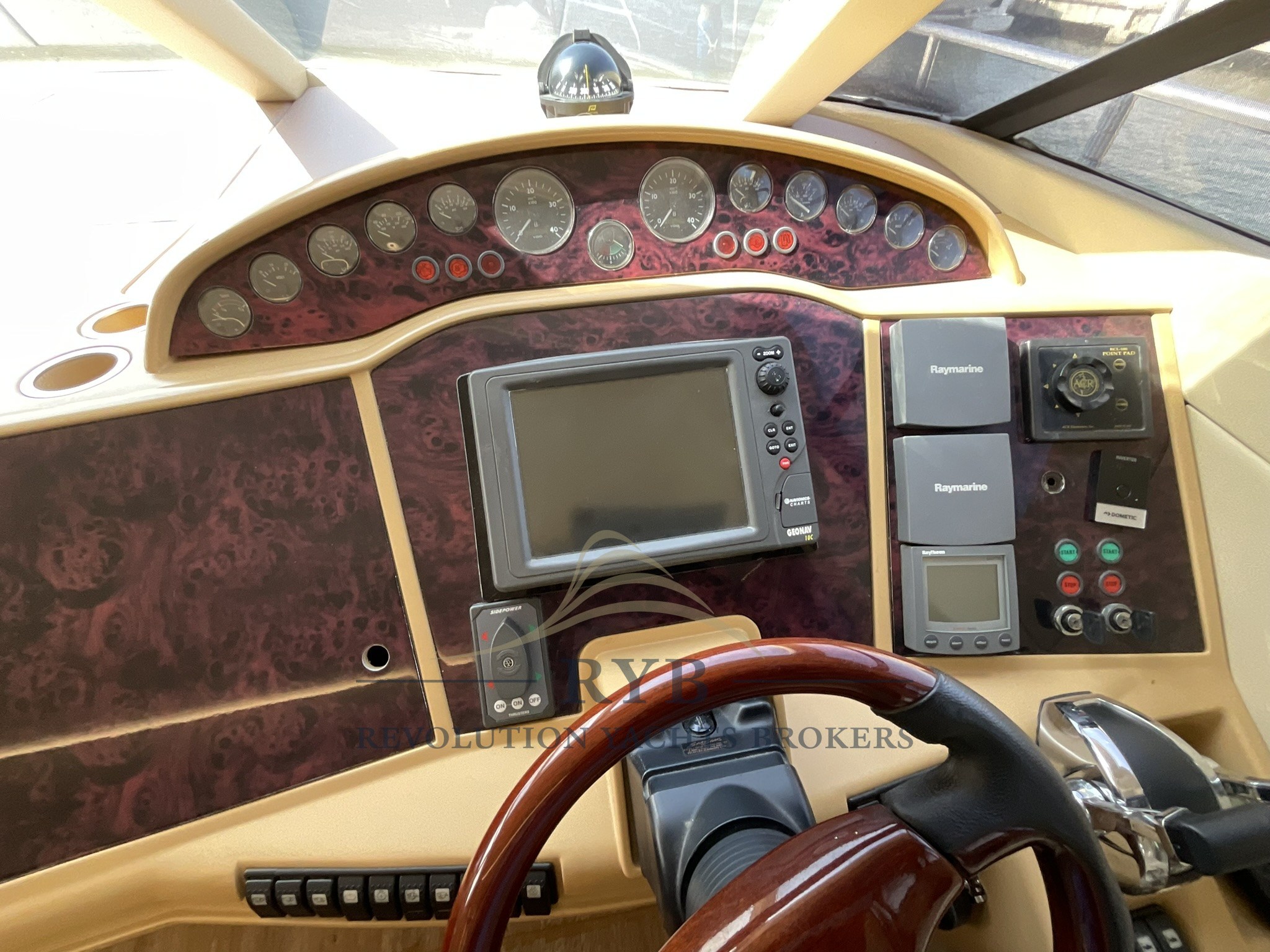 PRINCESS 61 2002 RYB (29)