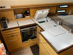 ELAN 394 2012 RYB  (9)