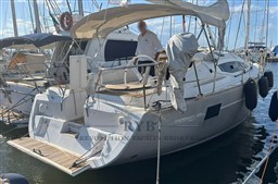 ELAN 394 2012 RYB  (18)