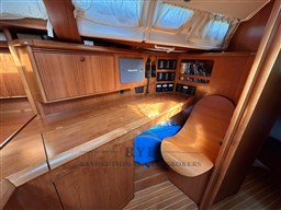 JEANNEAU SUN ODYSSEY 49 2004 RYB (9)