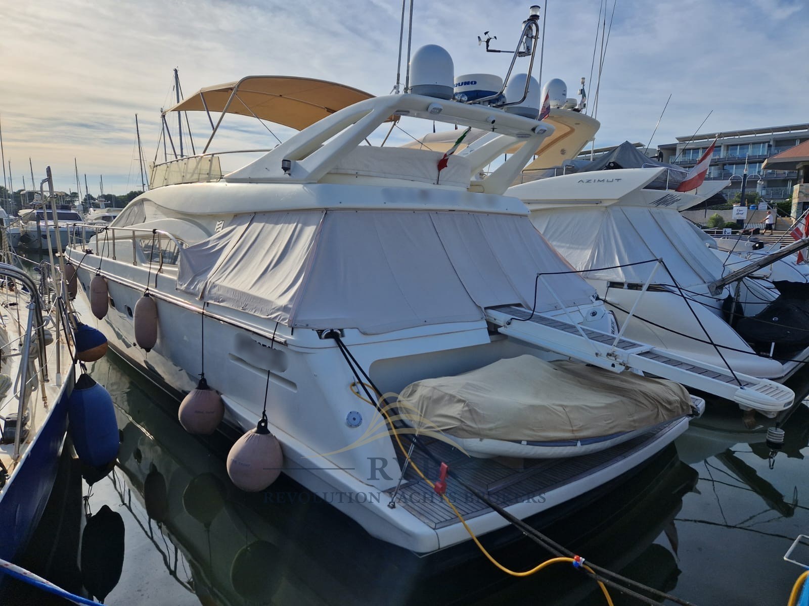 FERRETTI 57 1999 RYB (1)