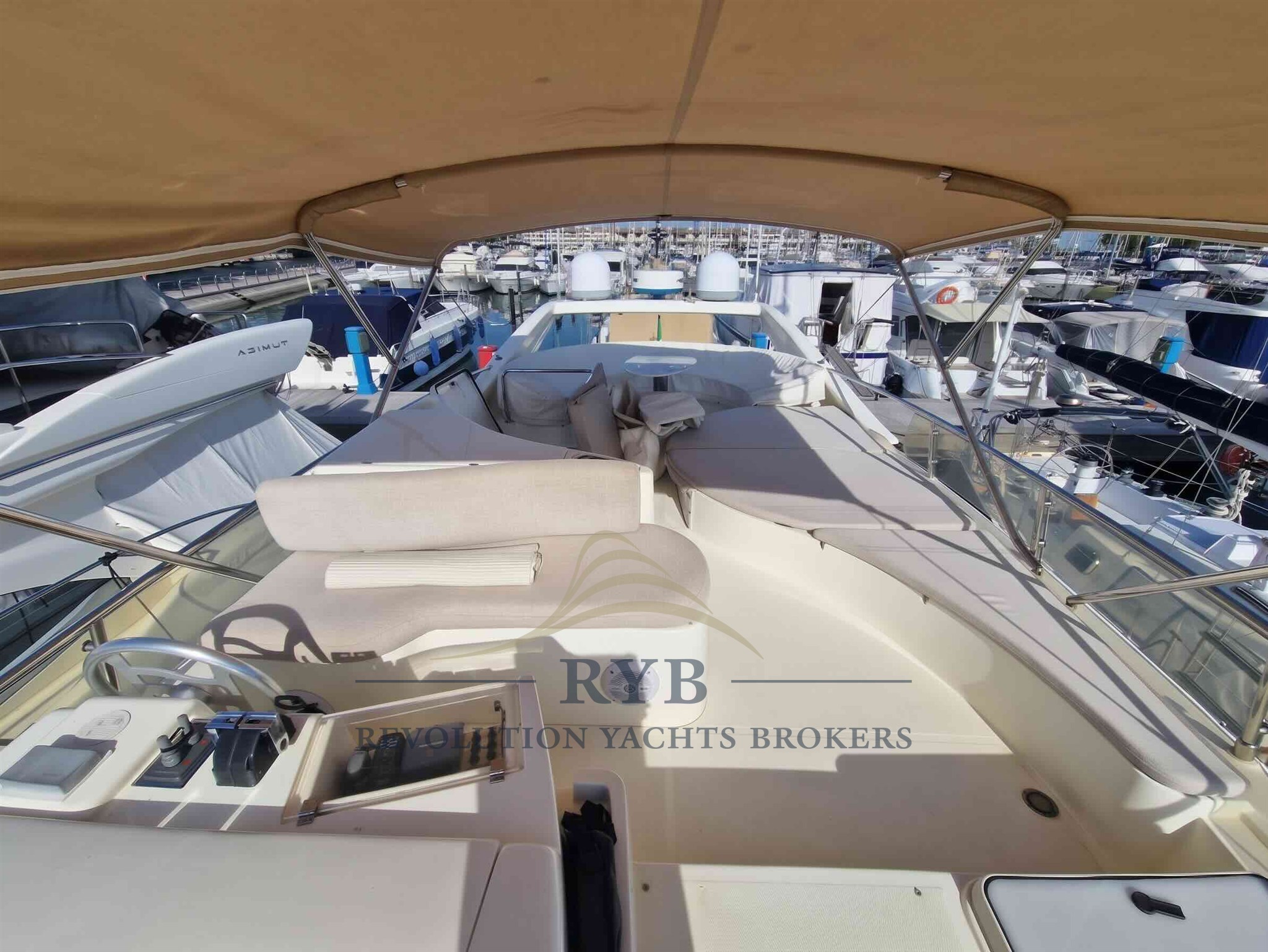 FERRETTI 57 1999 RYB (24)
