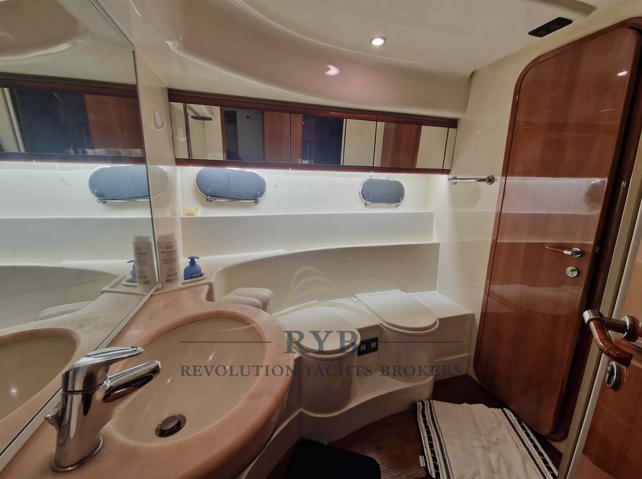 FERRETTI 57 1999 RYB (19)