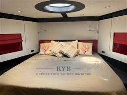 JAGUAR 80 2010 RYB (21)