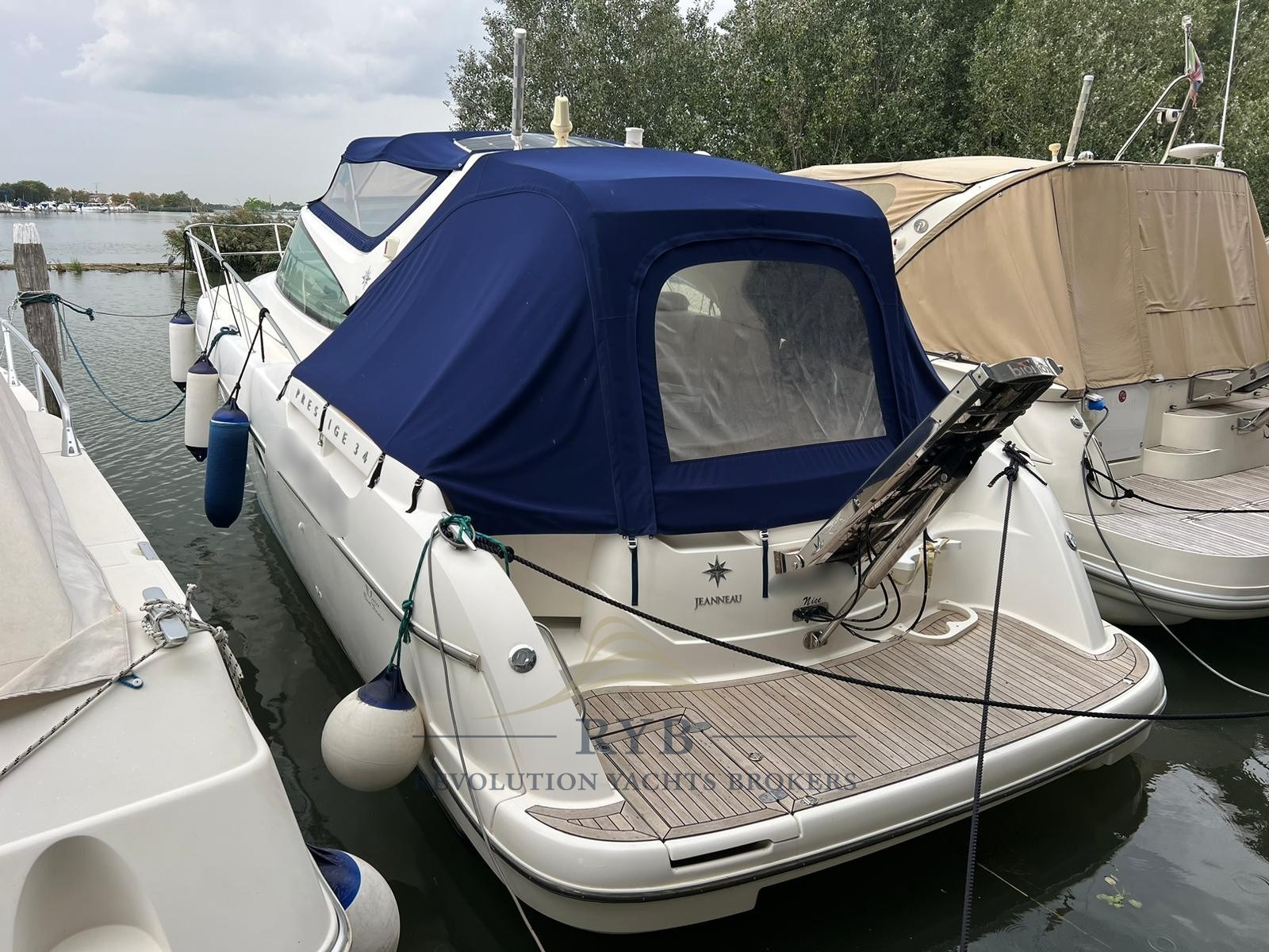 JEANNEAU PRESTIGE 34 2003 RYB (23)