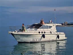 AZIMUT AZ32 TARGA RYB (10)