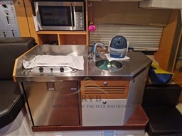 CRANCHI ENDURANCE 33 2009 RYB (12)