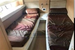 Sessa C52 2008 RYB (20)