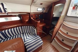BENETEAU OCEANIS 411 CLIPPER 2003 RYB (8)