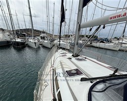 JEANNEAU SUN ODYSSEY 44i 2009 RYB (23)