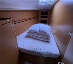 JEANNEAU SUN ODYSSEY 44i 2009 RYB (26)