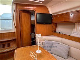 BAVARIA 33 2008 RYB (16)