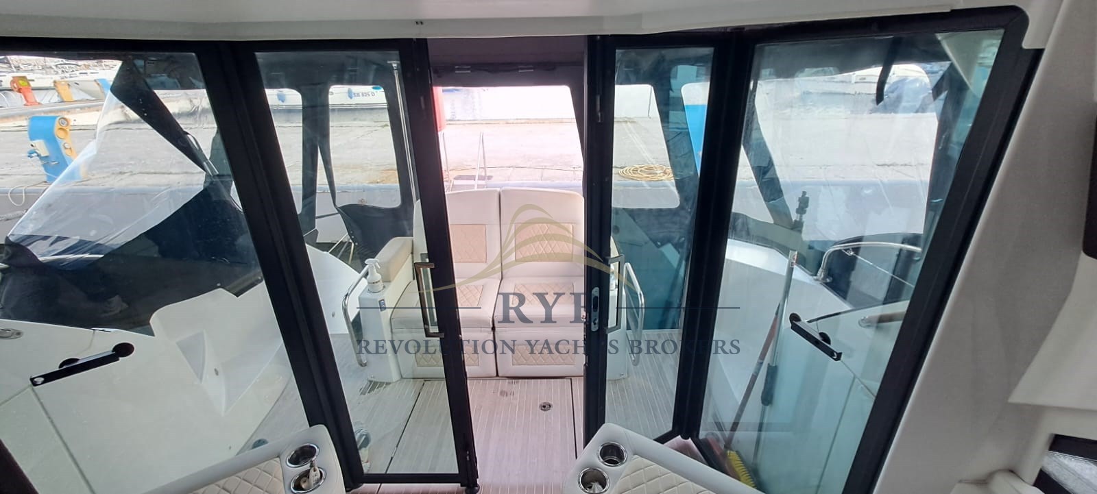 BENETEAU GT46 2017 RYB (18)