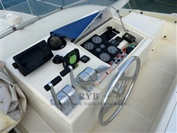 FERRETTI 52 S FLY 1992 RYB (33)