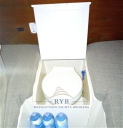 NUOVA JOLLY PRINCE 34 2011 RYB (17)