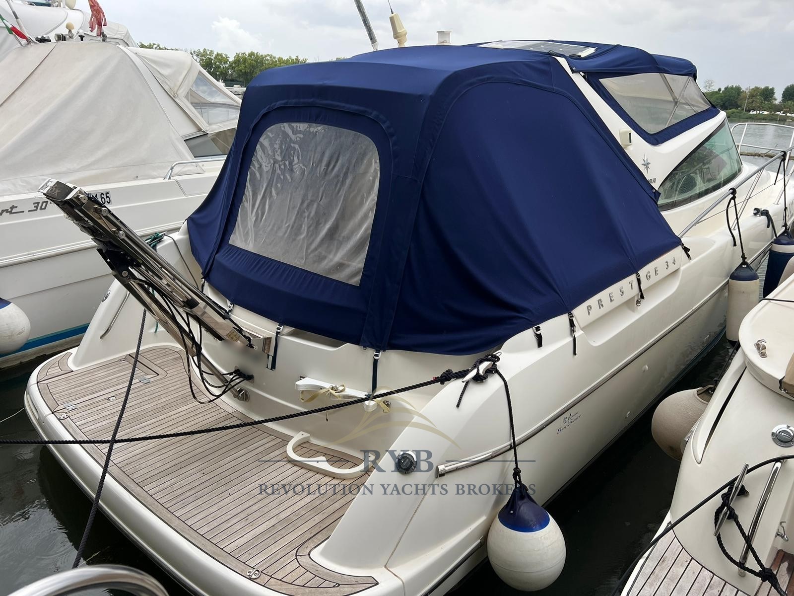 JEANNEAU PRESTIGE 34 2003 RYB (10)