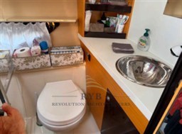 CRANCHI ENDURANCE 33 2009 RYB (5)