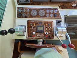 RAFFAELLI LEVANTE 42 FLY 1998 RYB (24)