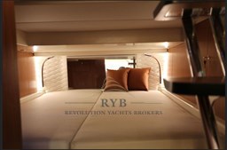 CAPELLI STRADIVARI 43 2022 RYB (19)