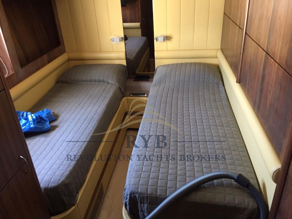 CARNEVALI 65 2006 RYB (1)