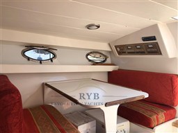 TORNADO 38 CLASSIC 2002 RYB (3)