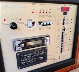 CRANCHI ZAFFIRO 34 2007 RYB (2)