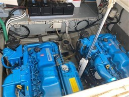 MANO' MARINE M35 2009 RYB  (1)