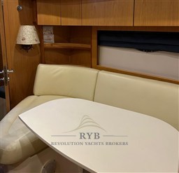 MANO' MARINE M35 2009 RYB  (23)