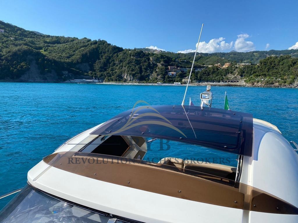 MANO' MARINE M35 2009 RYB  (17)