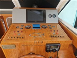 FINNAUTICA BELLCRAFT ARCIERE 33 FLY 1999 RYB (1)