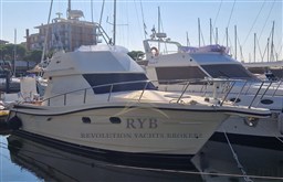 FINNAUTICA BELLCRAFT ARCIERE 33 FLY 1999 RYB (9)