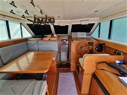 FINNAUTICA BELLCRAFT ARCIERE 33 FLY 1999 RYB (23)